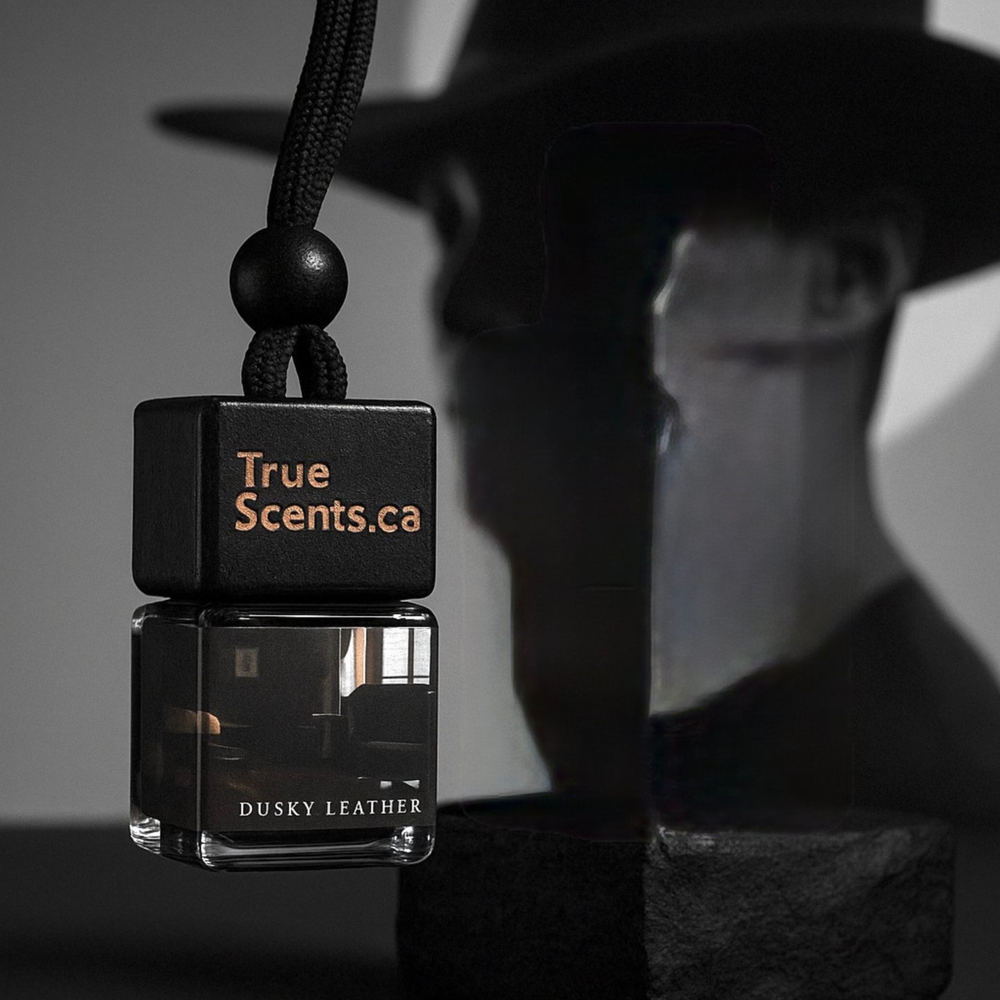 Dusky Leather – Car Hanging Fragrance Inspired by Ombre Leather